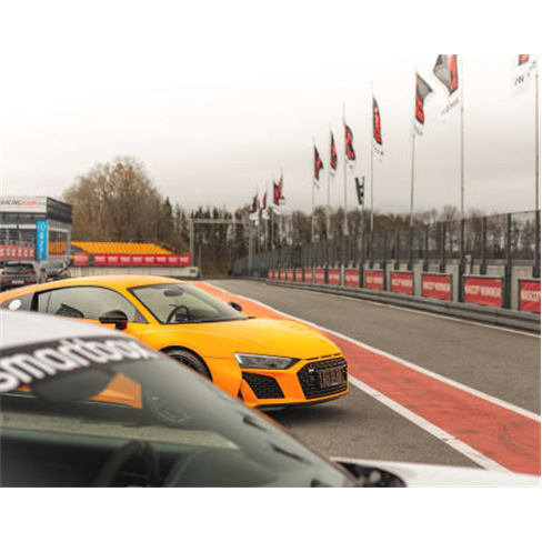 Conduza um Audi R8 V10 no Circuito de Serpa Conduza um Audi R8 V10 | 1 Volta