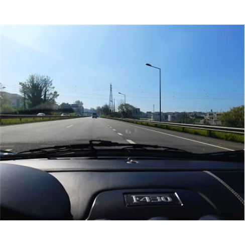 Aventura: Co-Piloto num Ferrari F430 em Braga | 25 Min / 37 Km. nnCaracteres: