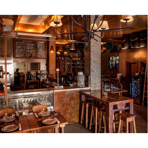 Petiscos ou Grelhados a Dois na Taberna Grande de Set&uacute;bal - Sabores Tradicionai